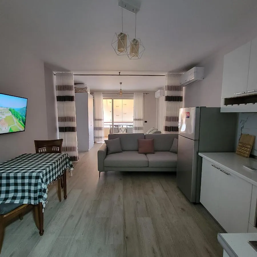 شقة Small Studio Near The Olimpik Park تيرانا