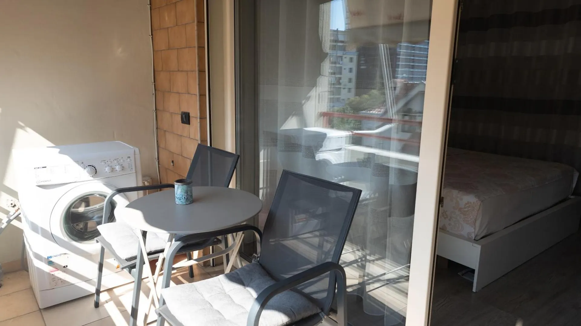 شقة Small Studio Near The Olimpik Park تيرانا 0*,